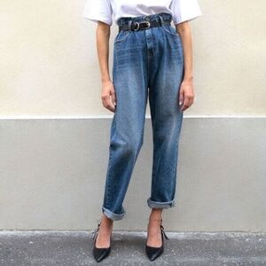 The Frankie Shop / Medium Blue Washed Paperbag Jeans with Black Belt Size S/M